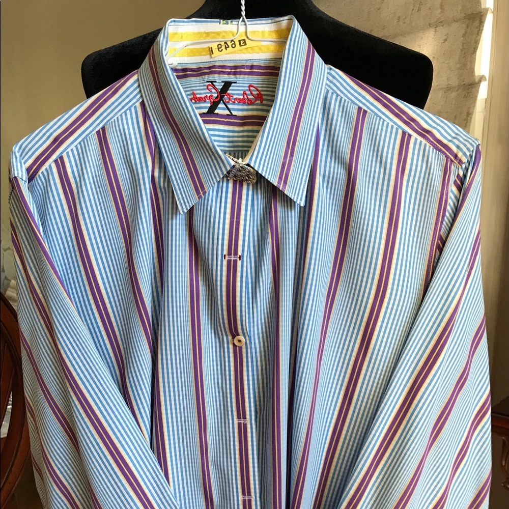 Men’s Robert Graham shirt